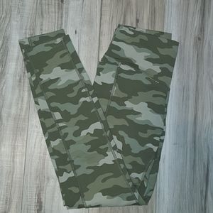 Like New Victoria's Secret Camo Leggings